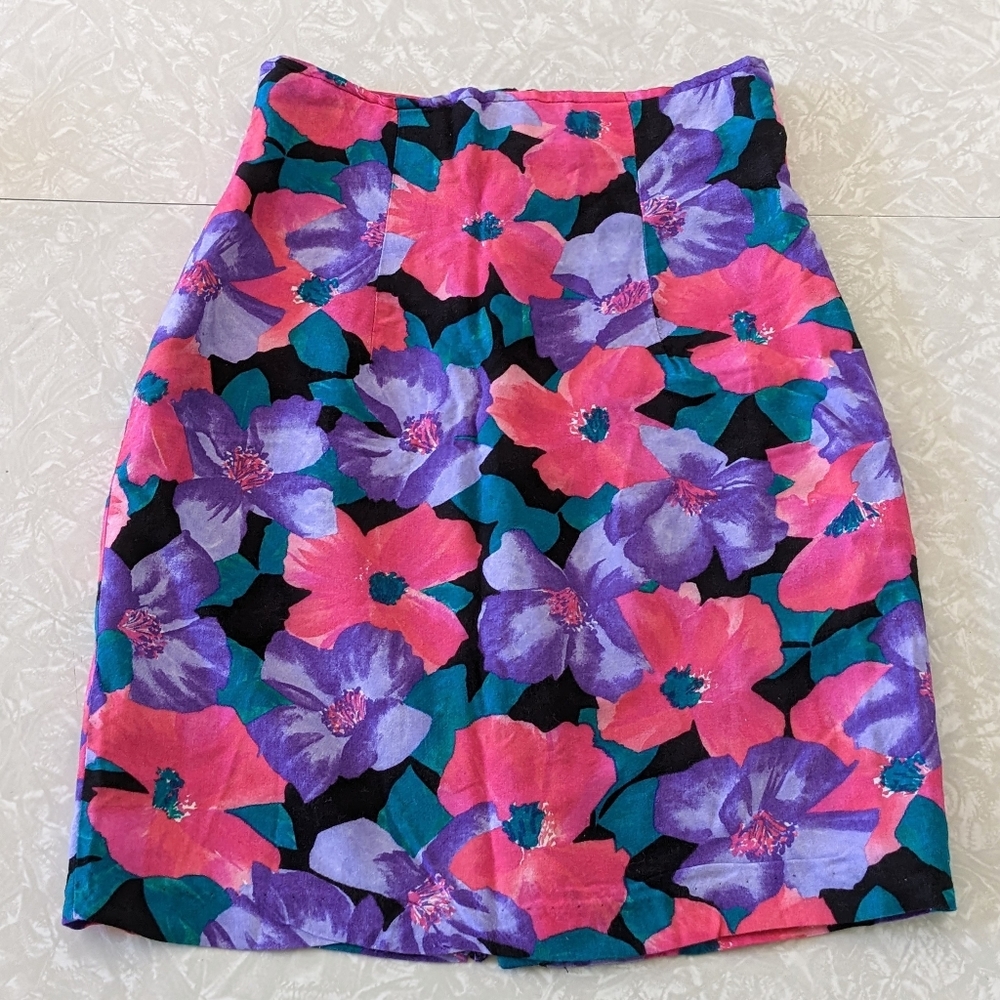 Vintage 80s Tropical High Waisted Mini Skirt Floral Hot Pink and Purple XS W 24"